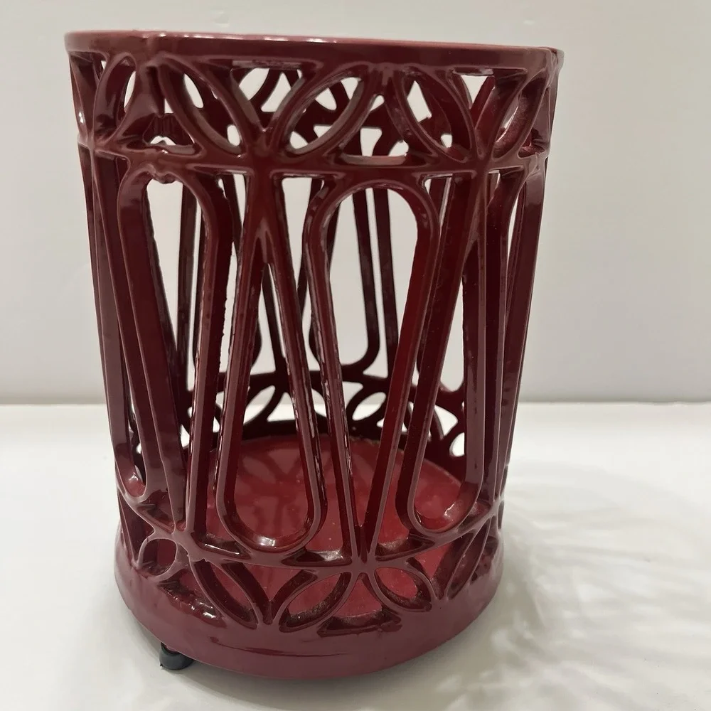 Red Enamel Cast Iron Kitchen Utensil Holder Scroll Work Footed Glossy 7.75x6